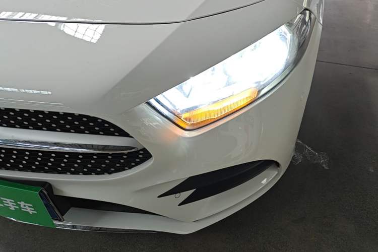 Used Mercedes-Benz A-Class 2021 A 180 L Sport Sedan Left Front Headlight