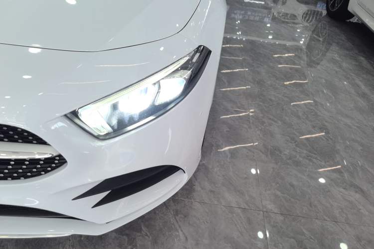 Used Mercedes-Benz A-Class 2021 A 200 L Sport Sedan Fashion Model Left Front Headlight