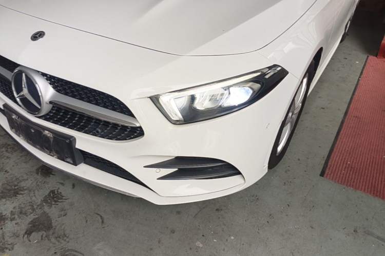 Used Mercedes-Benz A-Class 2021 A 200 L Sport Sedan Fashion Model Left Front Headlight