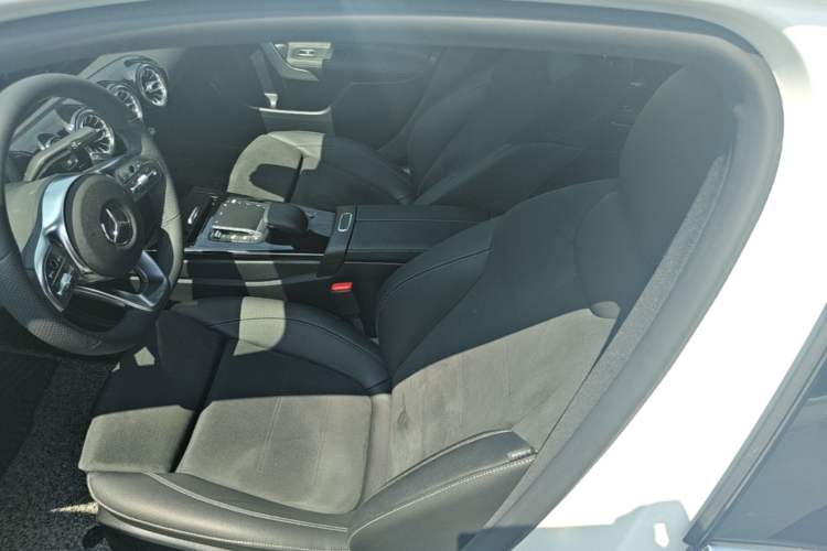 Used Mercedes-Benz A-Class 2021 A 200 L Sport Sedan Fashion Model Left Front Seat