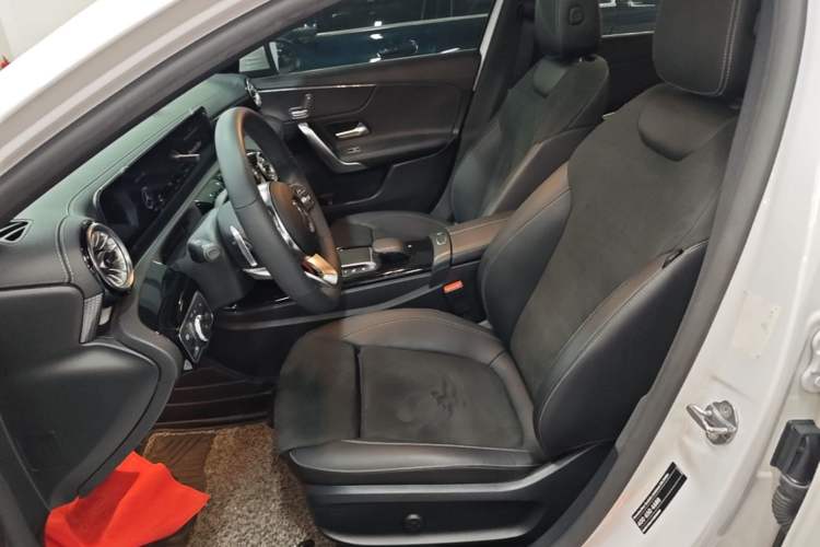 Used Mercedes-Benz A-Class 2021 A 200 L Sport Sedan Fashion Model Left Front Seat