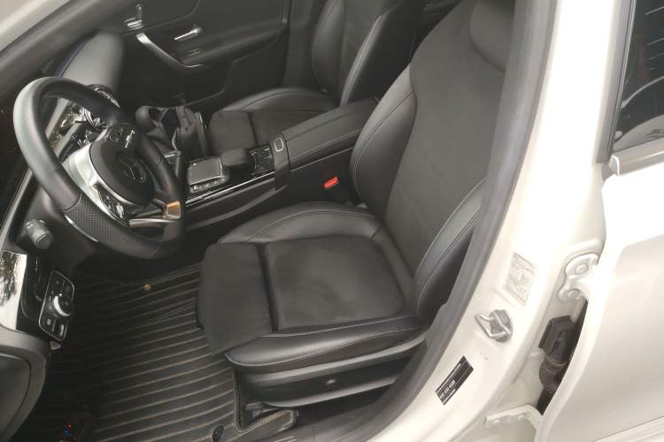 Used Mercedes-Benz A-Class 2021 A 200 L Sport Sedan Fashion Model Left Front Seat