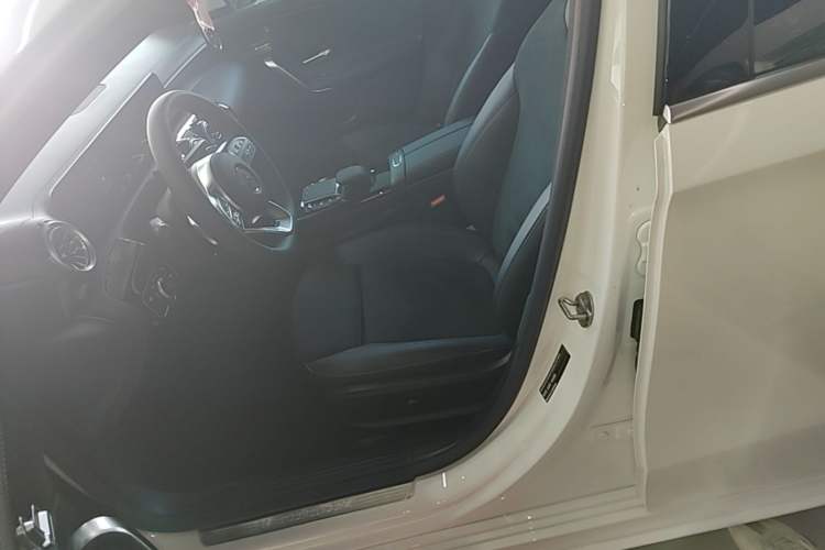 Used Mercedes-Benz A-Class 2021 A 200 L Sport Sedan Fashion Model Left Front Seat