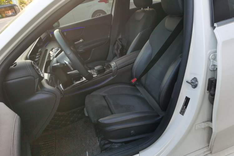 Used Mercedes-Benz A-Class 2021 A 200 L Sport Sedan Fashion Model Left Front Seat