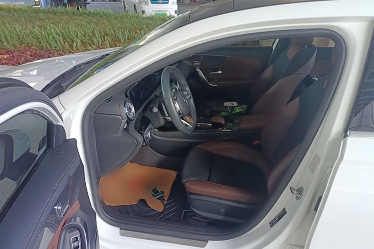 Used Mercedes-Benz A-Class 2021 A 200 L Sport Sedan Fashion Model Left Front Seat