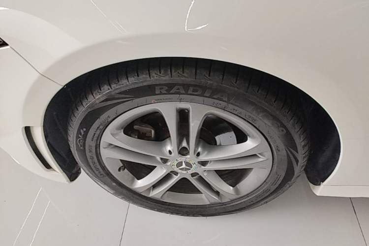 Used Mercedes-Benz A-Class 2021 Restyled A 180 L Sport Sedan Left Front Wheel Hub