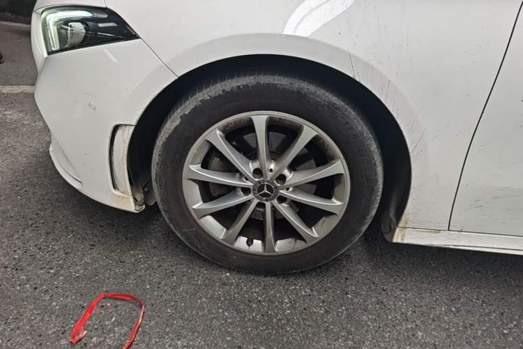 Used Mercedes-Benz A-Class 2021 A 200 L Sport Sedan Fashion Model Left Front Wheel Hub