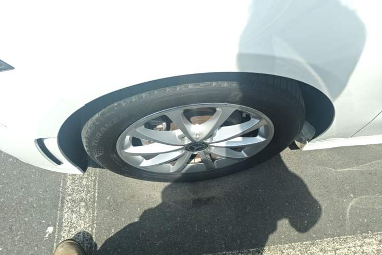 Used Mercedes-Benz A-Class 2021 A 200 L Sport Sedan Fashion Model Left Front Wheel Hub