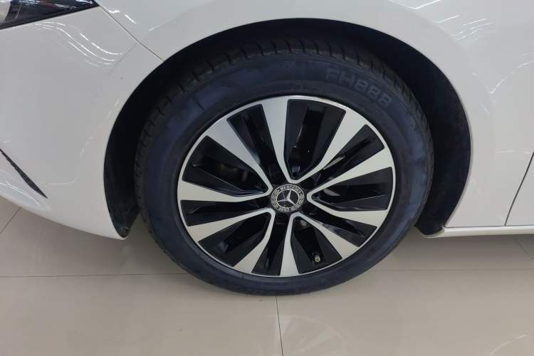 Used Mercedes-Benz A-Class 2021 A 200 Dynamic Edition Left Front Wheel Hub
