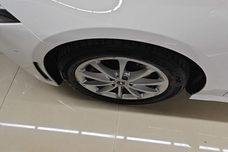 Used Mercedes-Benz A-Class 2021 A 200 L Sport Sedan Fashion Model Left Front Wheel Hub