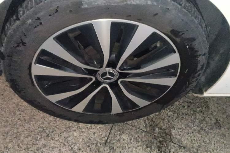Used Mercedes-Benz A-Class 2021 A 200 Dynamic Edition Left Front Wheel Hub