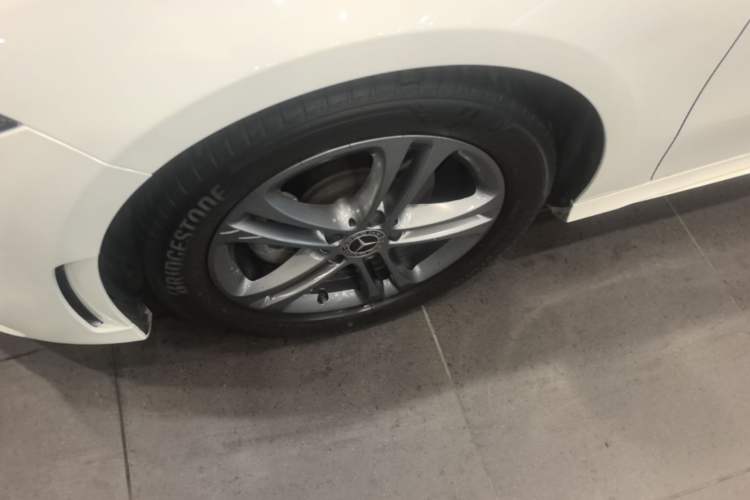 Used Mercedes-Benz A-Class 2021 Restyled A 180 L Sport Sedan Left Front Wheel Hub
