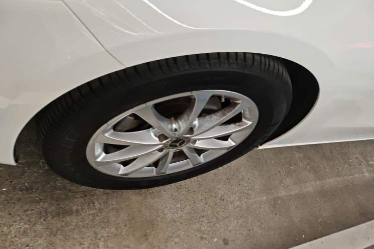 Used Mercedes-Benz A-Class 2021 A 200 Fashion Model Left Front Wheel Hub