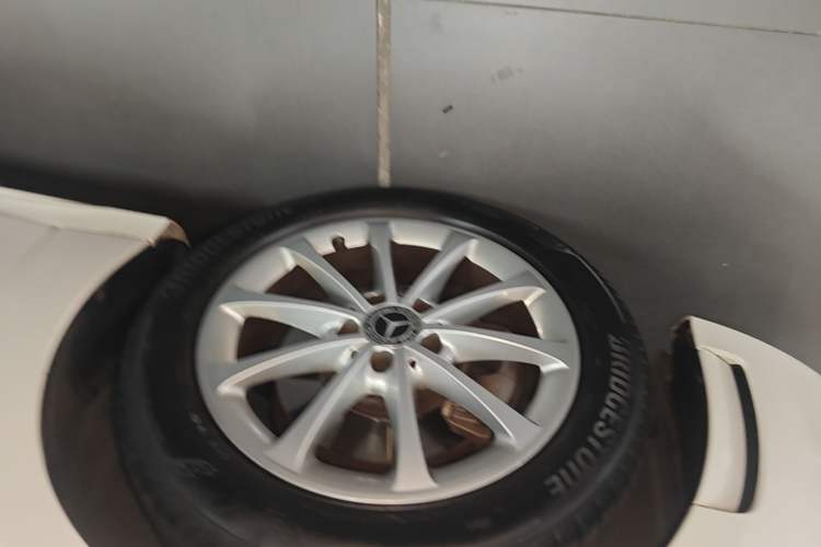 Used Mercedes-Benz A-Class 2021 A 200 L Sport Sedan Dynamic Model Left Front Wheel Hub