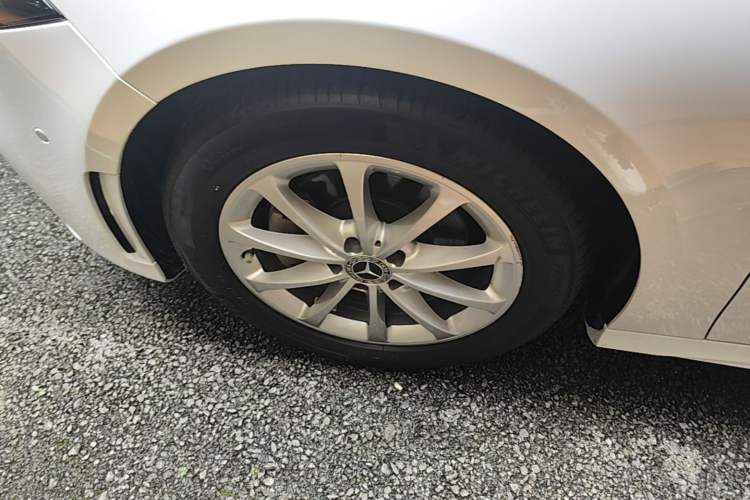 Used Mercedes-Benz A-Class 2021 A 200 L Sport Sedan Dynamic Model Left Front Wheel Hub