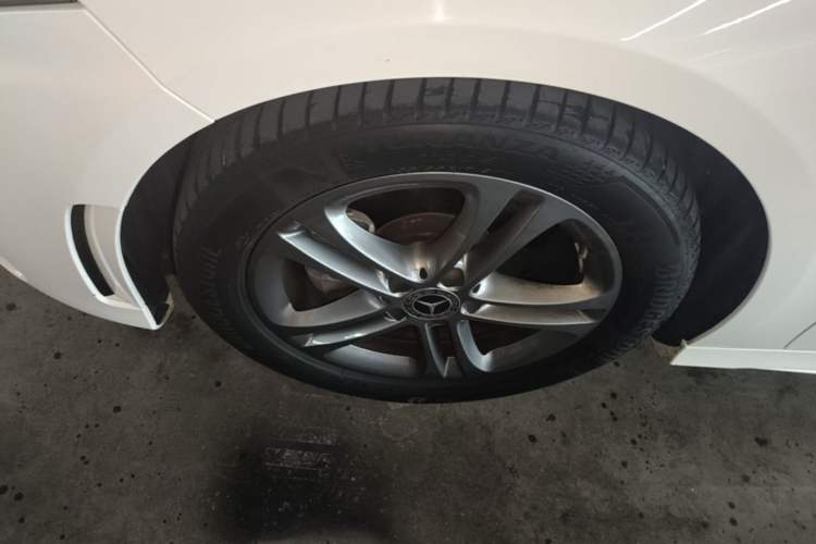 Used Mercedes-Benz A-Class 2021 Restyled A 180 L Sport Sedan Left Front Wheel Hub