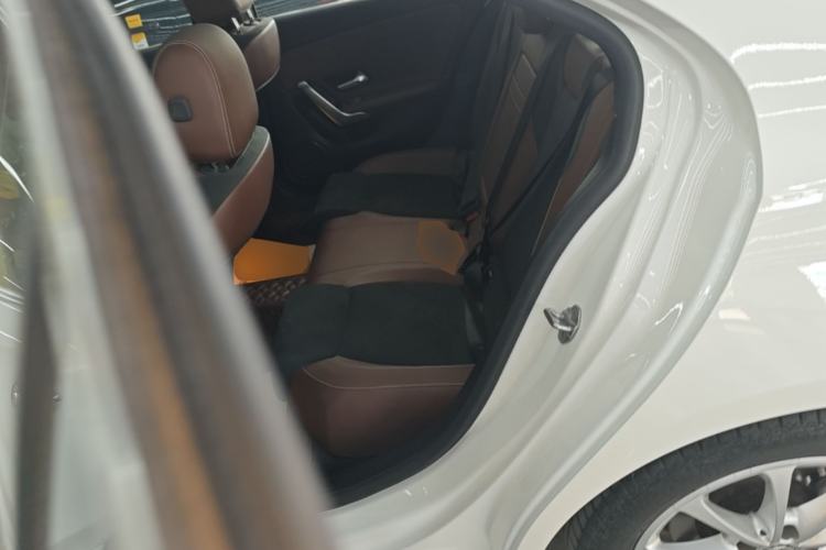 Used Mercedes-Benz A-Class 2021 A 200 L Sport Sedan Fashion Model Left Rear Seat