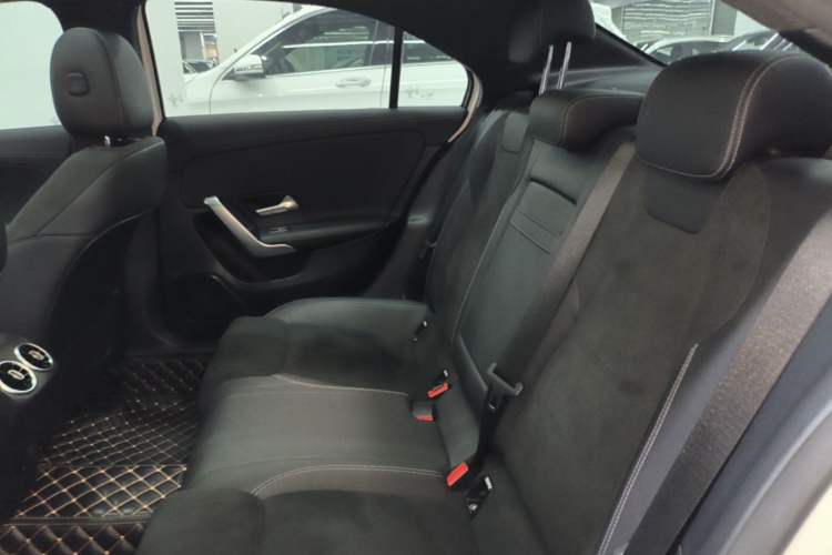 Used Mercedes-Benz A-Class 2021 A 200 L Sport Sedan Fashion Model Left Rear Seat