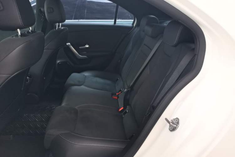 Used Mercedes-Benz A-Class 2021 A 200 L Sport Sedan Fashion Model Left Rear Seat