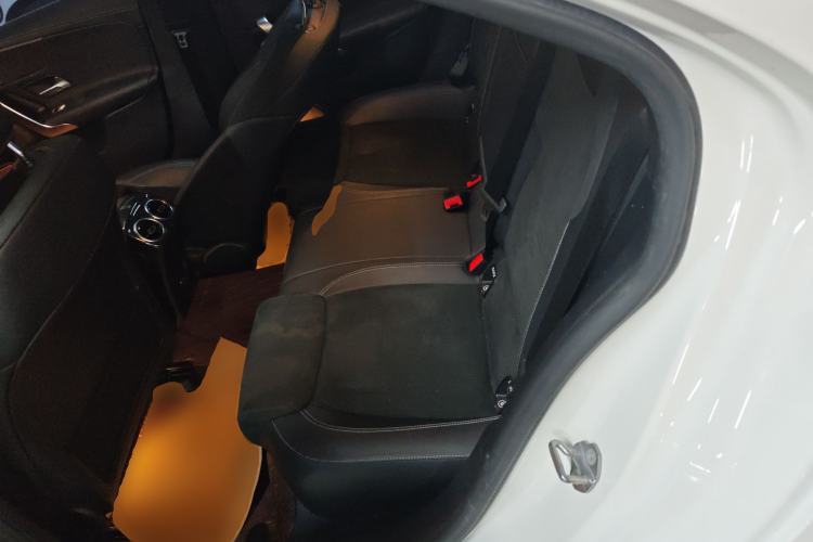 Used Mercedes-Benz A-Class 2021 A 200 L Sport Sedan Fashion Model Left Rear Seat