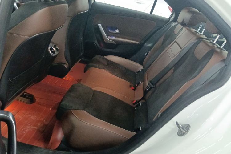 Used Mercedes-Benz A-Class 2021 A 200 L Sport Sedan Fashion Model Left Rear Seat