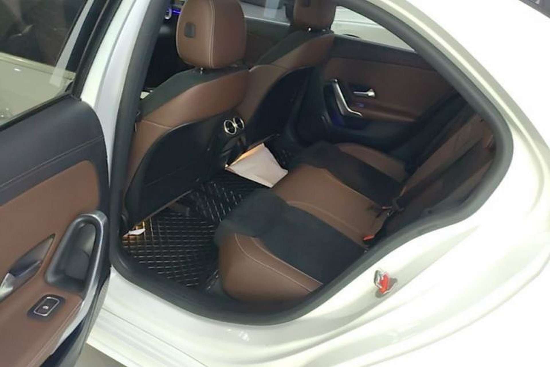 Used Mercedes-Benz A-Class 2021 A 200 L Sport Sedan Fashion Model Left Rear Seat