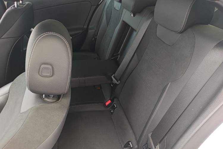 Used Mercedes-Benz A-Class 2021 A 200 L Sport Sedan Fashion Model Left Rear Seat