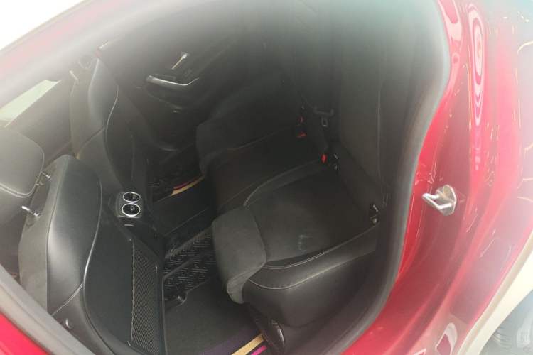 Used Mercedes-Benz A-Class 2021 A 200 L Sport Sedan Fashion Model Left Rear Seat
