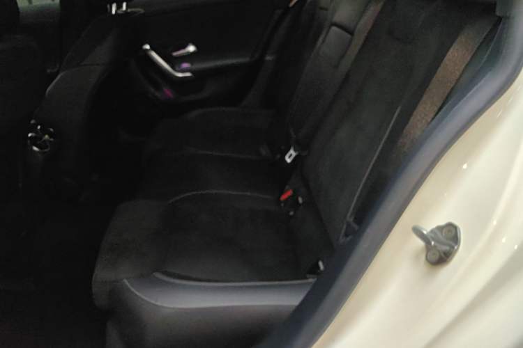 Used Mercedes-Benz A-Class 2021 A 200 L Sport Sedan Fashion Model Left Rear Seat