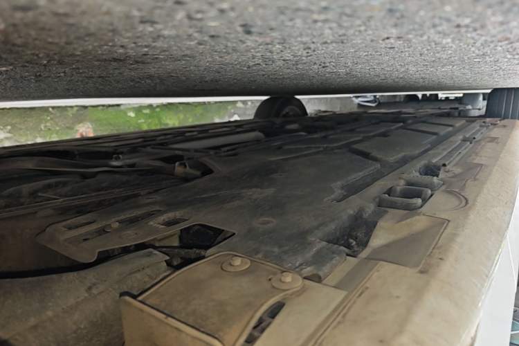Used Mercedes-Benz A-Class 2021 A 200 L Sport Sedan Fashion Model Left Side Sill