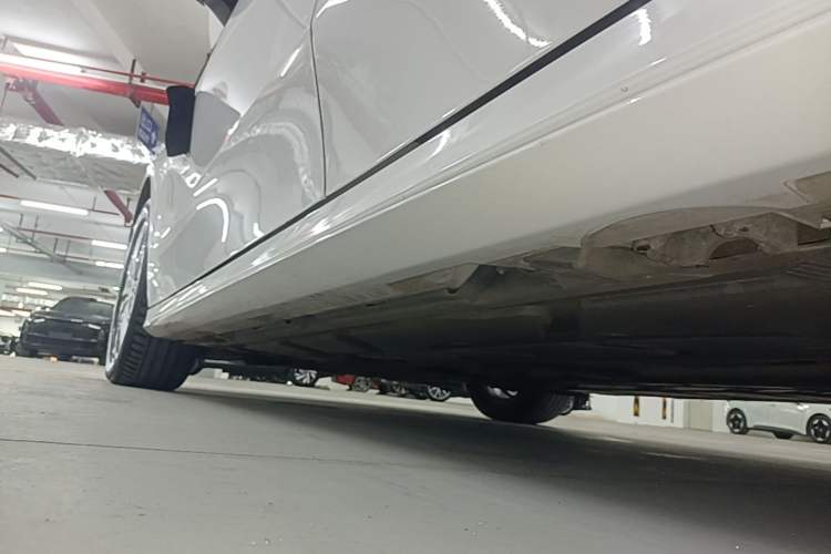 Used Mercedes-Benz A-Class 2021 A 200 L Sport Sedan Fashion Model Left Side Sill