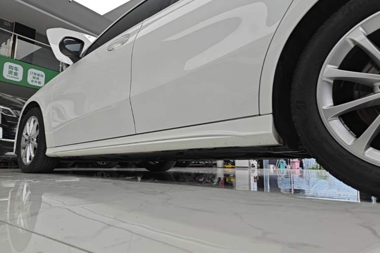 Used Mercedes-Benz A-Class 2021 A 200 L Sport Sedan Dynamic Model Left Side Sill