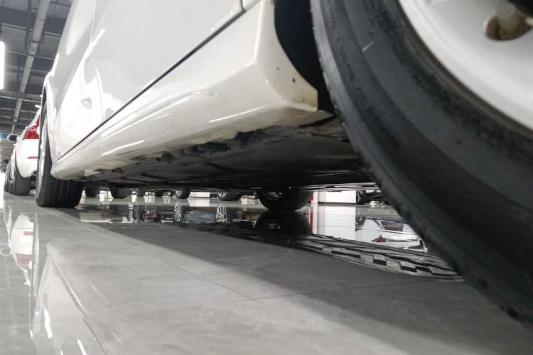 Used Mercedes-Benz A-Class 2021 A 200 L Sport Sedan Fashion Model Left Side Sill