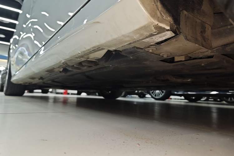Used Mercedes-Benz A-Class 2021 A 200 L Sport Sedan Fashion Model Left Side Sill