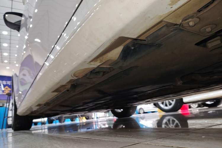 Used Mercedes-Benz A-Class 2021 A 200 L Sport Sedan Fashion Model Left Side Sill