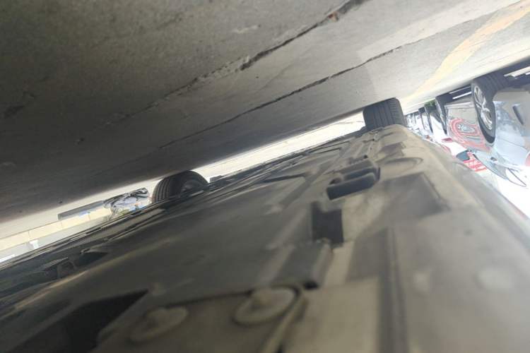 Used Mercedes-Benz A-Class 2021 A 200 L Sport Sedan Fashion Model Left Side Sill