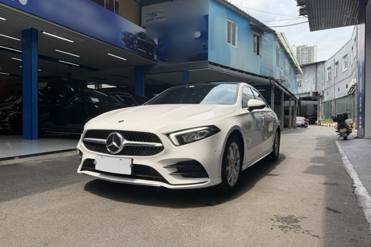 Ojetý Mercedes-Benz A-Class 2021 A 200 L Sport Sedan Fashion Model Guazi used car, China used car export, Used car for sale, Used cars, Cheapest cars for sale
