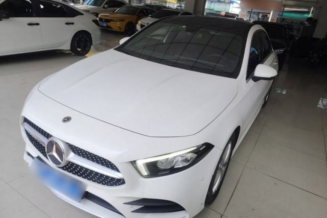 Mercedes-Benz A-Class 2021 A 200 L Sport Sedan Dynamic Model d’occasion