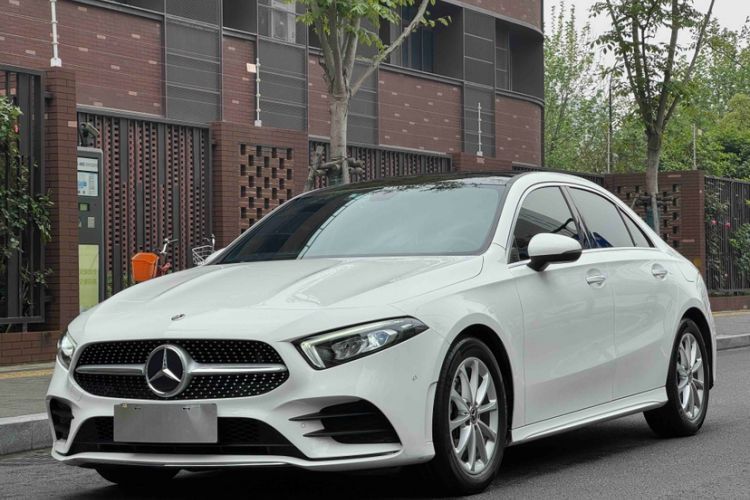 Used Mercedes-Benz A-Class 2021 A 200 L Sport Sedan Dynamic Model Guazi used car, China used car export, Used car for sale, Used  cars, Cheapest cars for sale