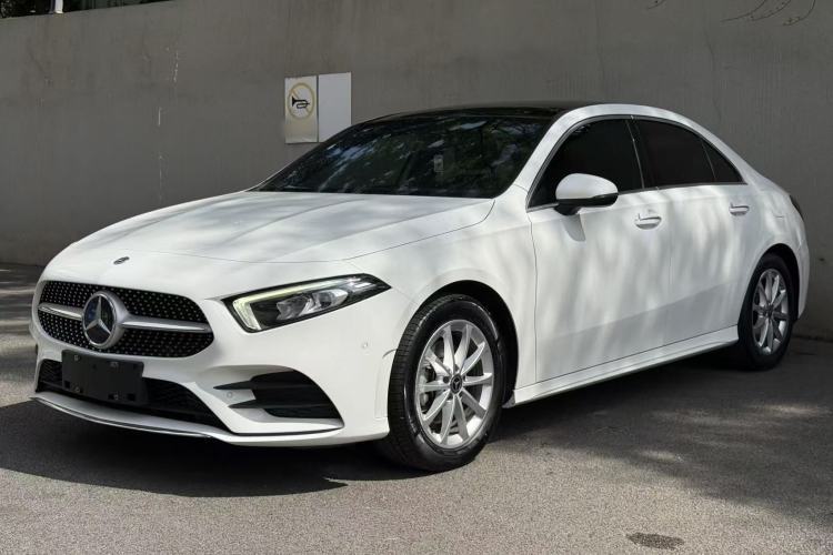 Ojetý Mercedes-Benz A-Class 2021 A 200 L Sport Sedan Dynamic Model Guazi used car, China used car export, Used car for sale, Used  cars, Cheapest cars for sale