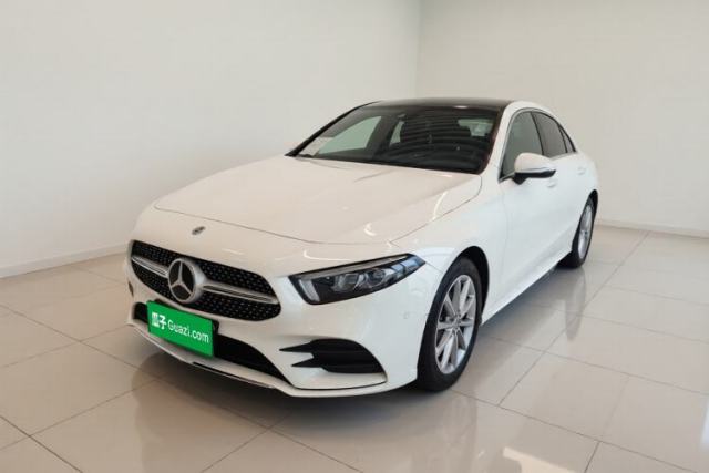 Ojetý Mercedes-Benz A-Class 2021 A 200 L Sport Sedan Fashion Model