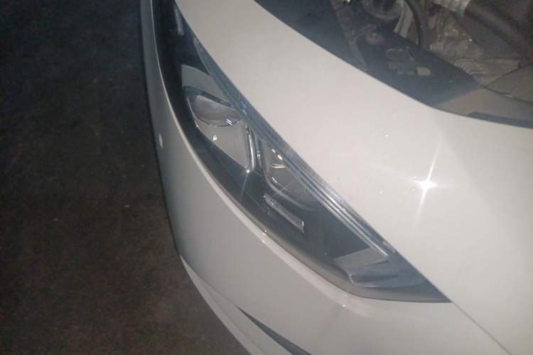 Used Mercedes-Benz A-Class 2021 A 200 L Sport Sedan Fashion Model Right Front Headlight