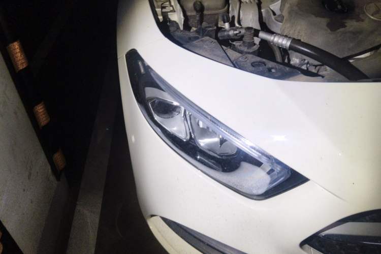 Used Mercedes-Benz A-Class 2021 A 200 L Sport Sedan Fashion Model Right Front Headlight