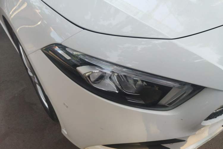 Used Mercedes-Benz A-Class 2021 A 200 L Sport Sedan Fashion Model Right Front Headlight