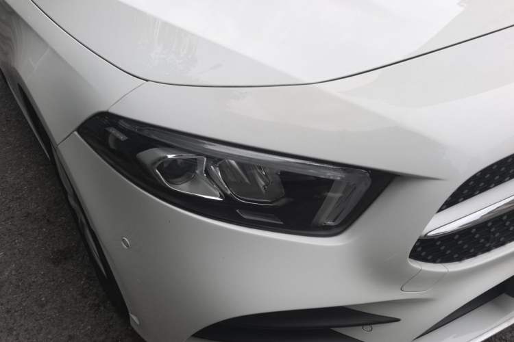 Used Mercedes-Benz A-Class 2021 A 200 L Sport Sedan Fashion Model Right Front Headlight