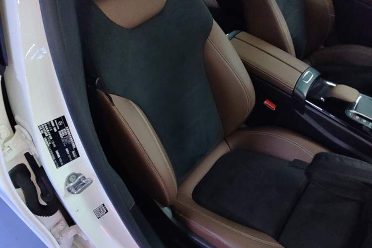 Used Mercedes-Benz A-Class 2021 A 200 L Sport Sedan Fashion Model Right Front Seat