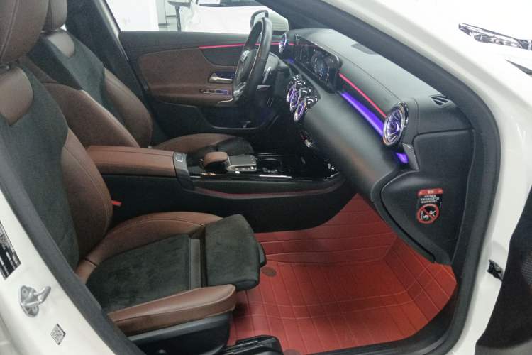 Used Mercedes-Benz A-Class 2021 A 200 L Sport Sedan Fashion Model Right Front Seat