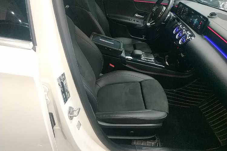 Used Mercedes-Benz A-Class 2021 A 200 L Sport Sedan Fashion Model Right Front Seat