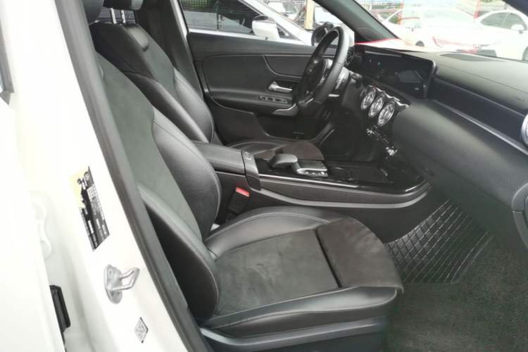 Used Mercedes-Benz A-Class 2021 A 200 L Sport Sedan Fashion Model Right Front Seat