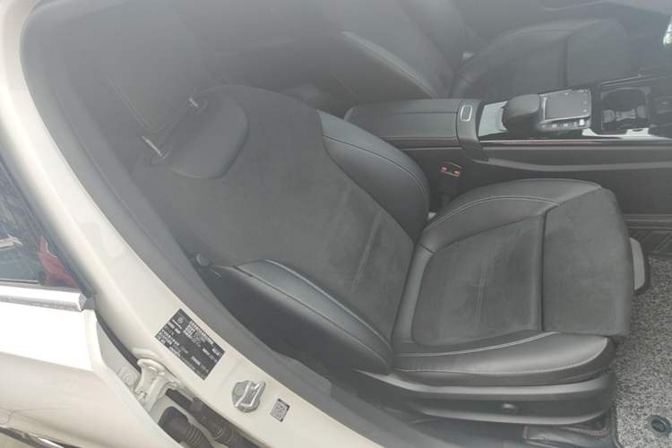Used Mercedes-Benz A-Class 2021 A 200 L Sport Sedan Fashion Model Right Front Seat